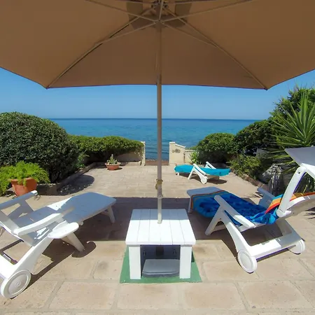House Caria- Direct Access Holiday home Tresnuraghes