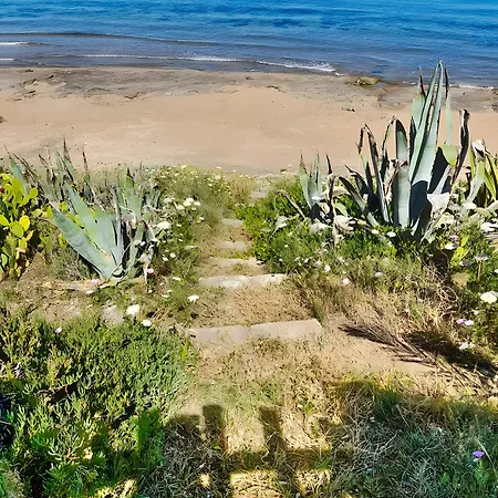 House Caria- Direct Access Holiday home *